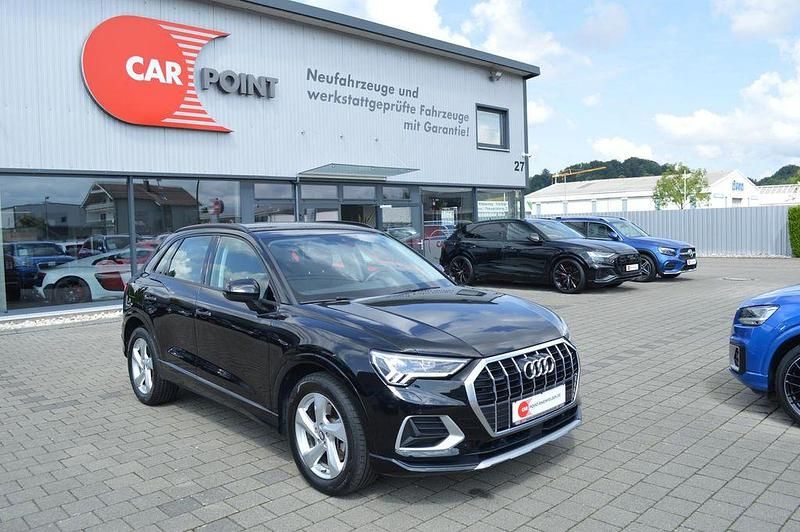 Mythosschwarz metallic Gebraucht 2019 Audi Q3 Advanced Plus SUV | 26.990 € (Fairer Preis) - Bild 1/4