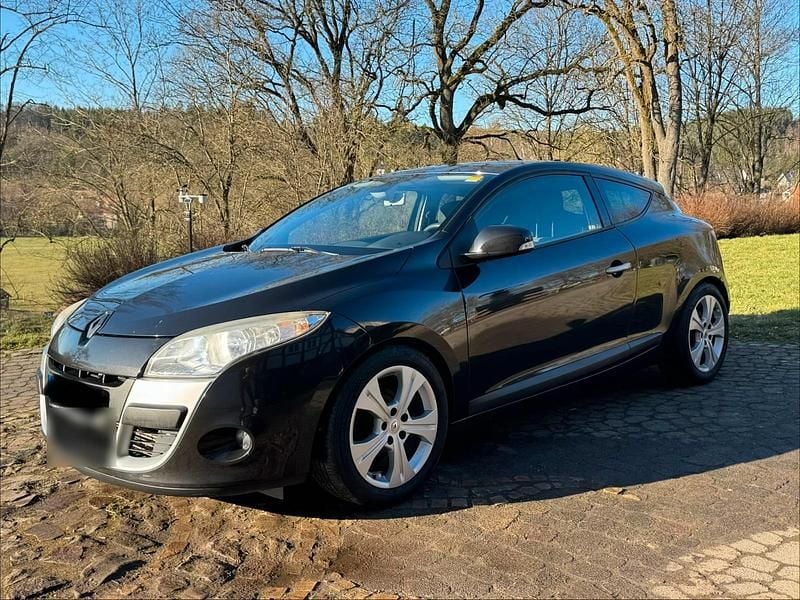 Gebraucht Renault Mégane Coupé 131 PS (96 kW) 2010 Schwarz Coupé