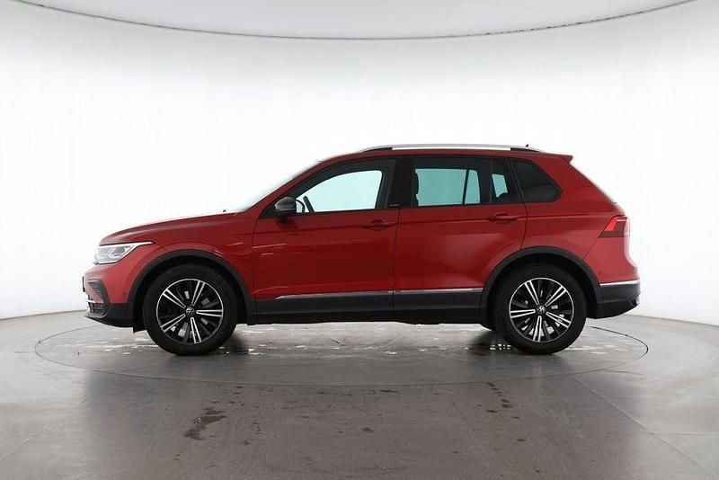 Gebraucht VW Tiguan Active 150 PS (110 kW) 2022 Kings red SUV