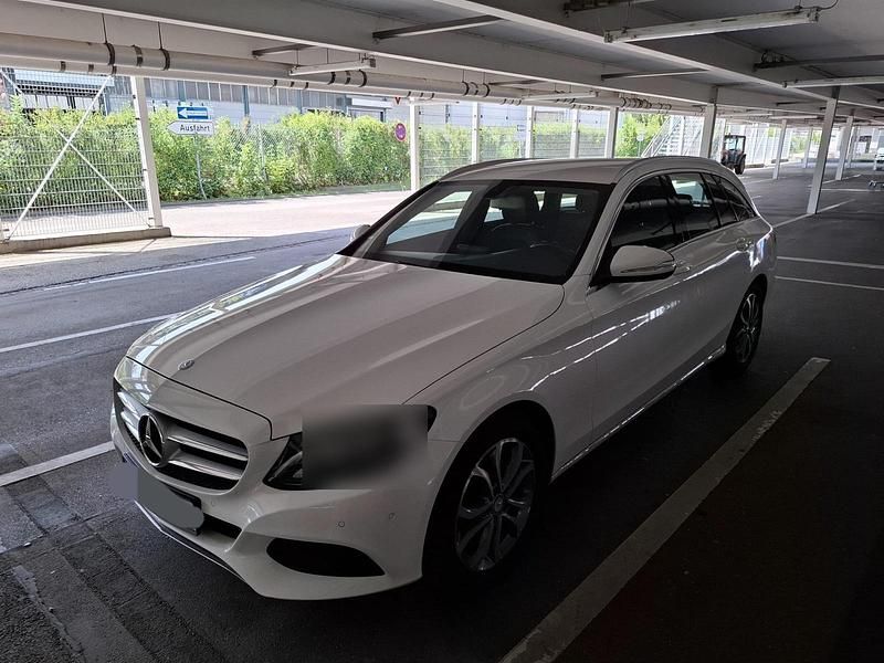 Weiß Gebraucht 2015 Mercedes C220 Kombi | 12.500 € (Fairer Preis) - Bild 1/4