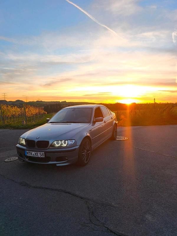 Gebraucht BMW 325 M Sport 192 PS (141 kW) 2003 Grau Limousine