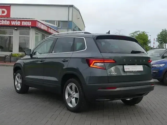 Gebraucht Skoda Karoq 150 PS (110 kW) 2021 Quartzgraumet. SUV