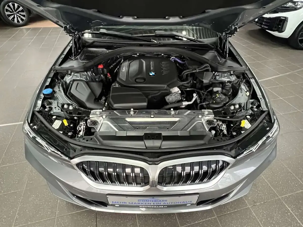 Gebraucht BMW 320 190 PS (139 kW) 2023 Grau Kombi