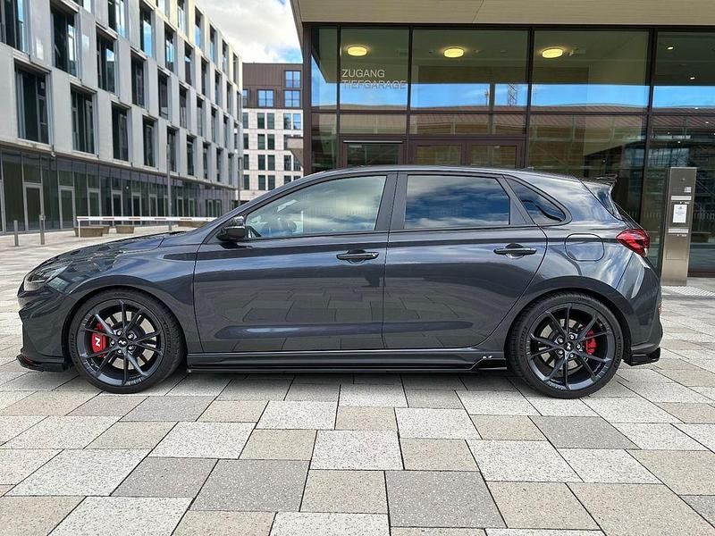 Grau Gebraucht 2023 Hyundai i30 N Performance Limousine | 30.000 € (Fairer Preis) - Bild 1/4