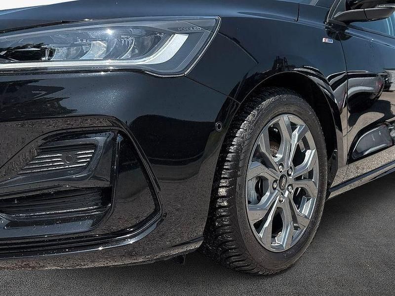 Gebraucht Ford Focus ST-Line X 125 PS (91 kW) 2023 Schwarz Kombi
