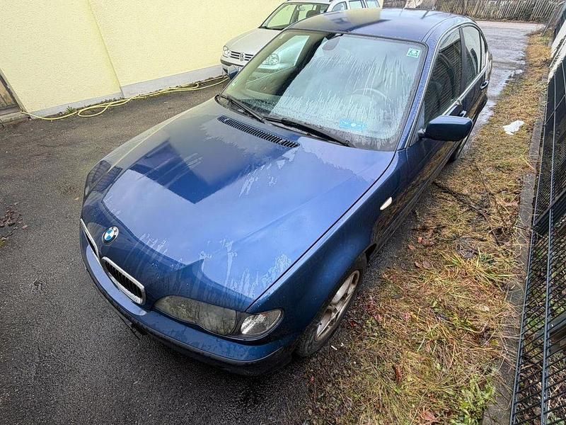 Gebraucht BMW 318 143 PS (105 kW) 2004 Blau Limousine