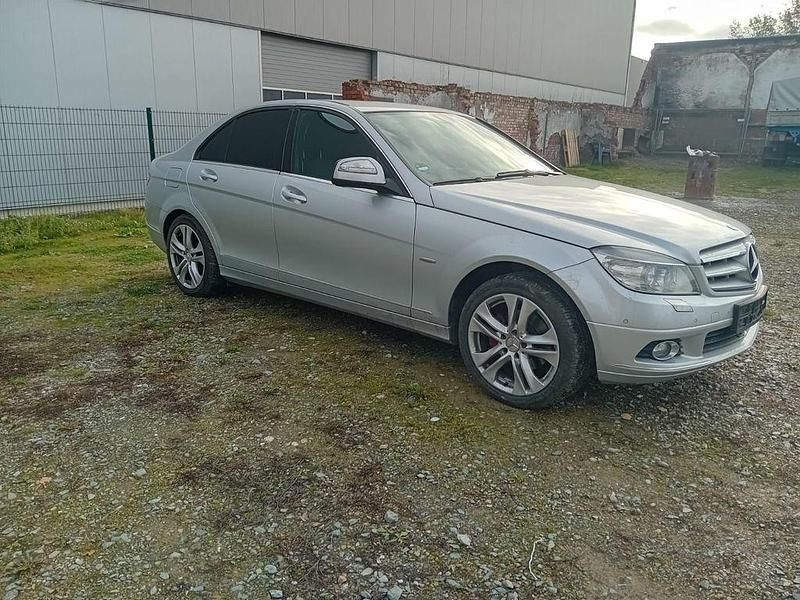 Gebraucht Mercedes C180 156 PS (114 kW) 2007 Silber Limousine
