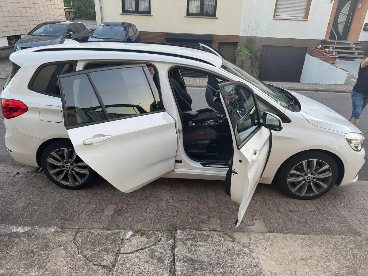 Gebraucht BMW 220 Gran Tourer 190 PS (139 kW) 2017 Weiß Van / Kleinbus