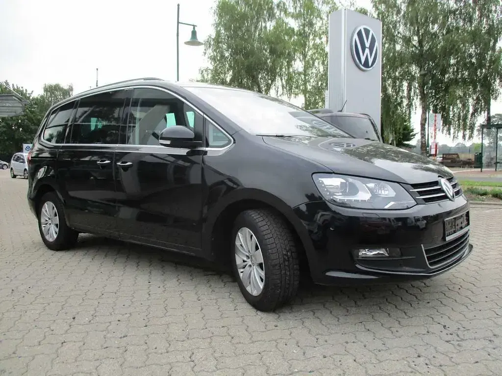Gebraucht VW Sharan Comfortline 150 PS (110 kW) 2017 Schwarz Van / Kleinbus