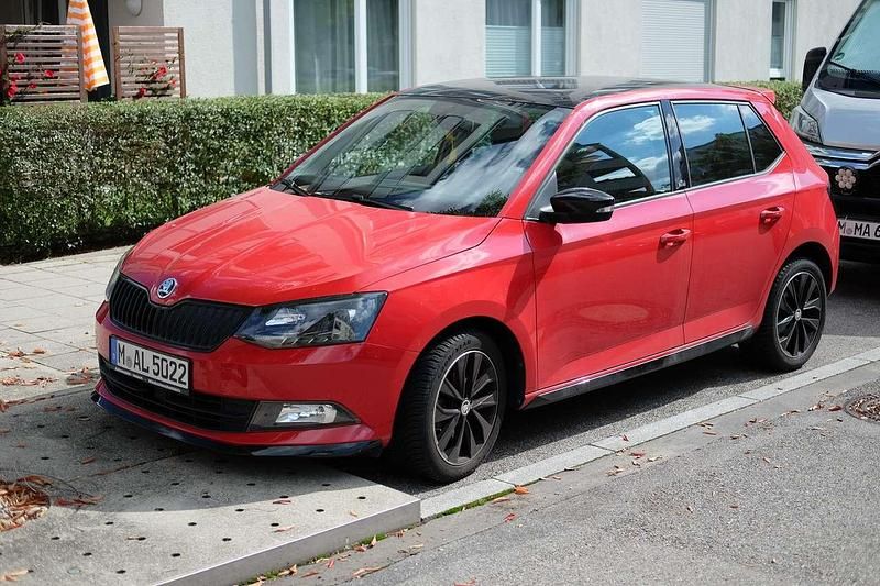 Rot Gebraucht 2017 Skoda Fabia Monte Carlo Limousine | 11.900 € (Guter Preis) - Bild 1/4