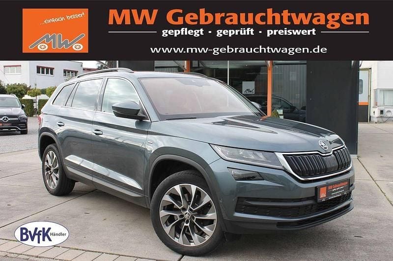 Grau Gebraucht 2021 Skoda Kodiaq Clever SUV | 29.990 € (Guter Preis) - Bild 1/3
