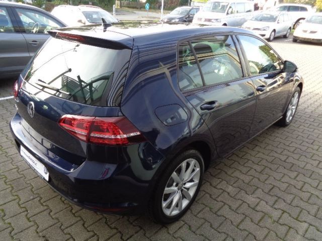 Gebraucht VW Golf VII Highline 150 PS (110 kW) 2013 Blau metallic Limousine