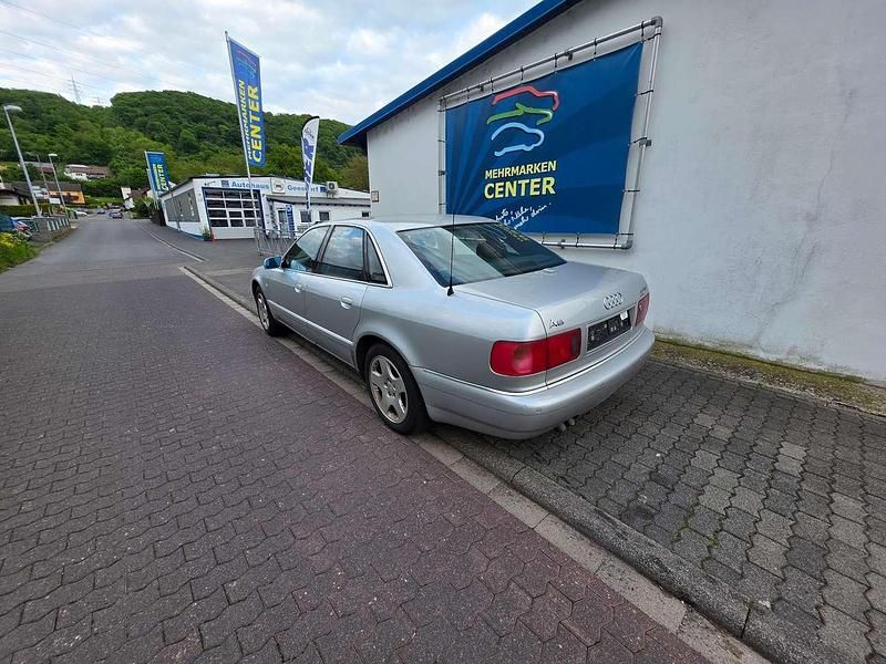 Brugt Audi A8 224 HK (164 kW) 2000 Sølv Sedan