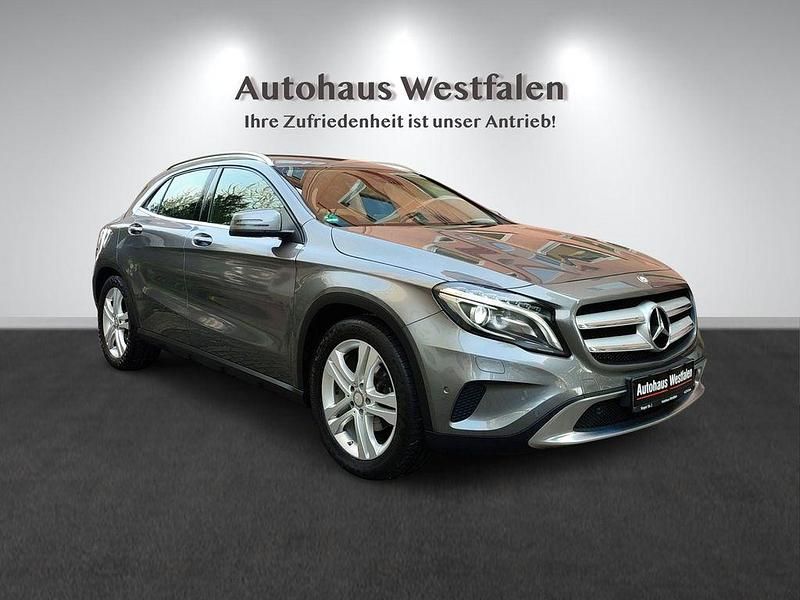 Gebraucht Mercedes GLA200 156 PS (114 kW) 2016 Grau SUV