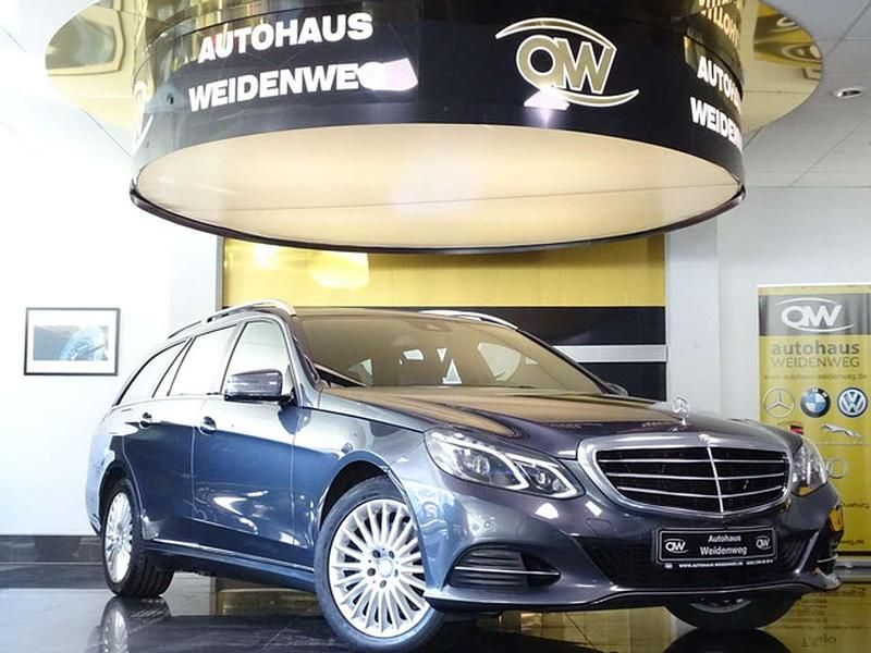 Gebraucht Mercedes E300 Elegance 231 PS (169 kW) 2015 Grau Kombi