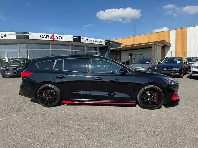 Gebraucht Ford Focus ST 110 PS (80 kW) 2020 Andere Limousine