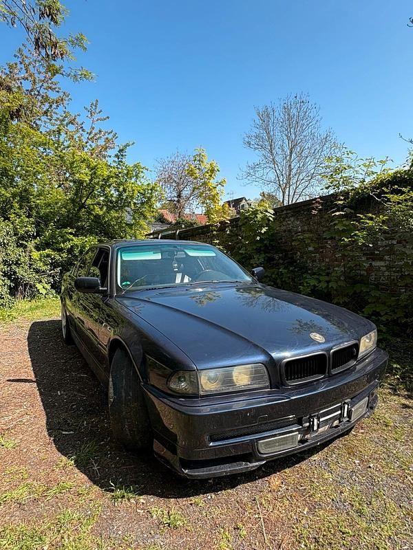 Second-hand BMW 728 193 CP (141 kW) 1998 Albastru Berlinǎ