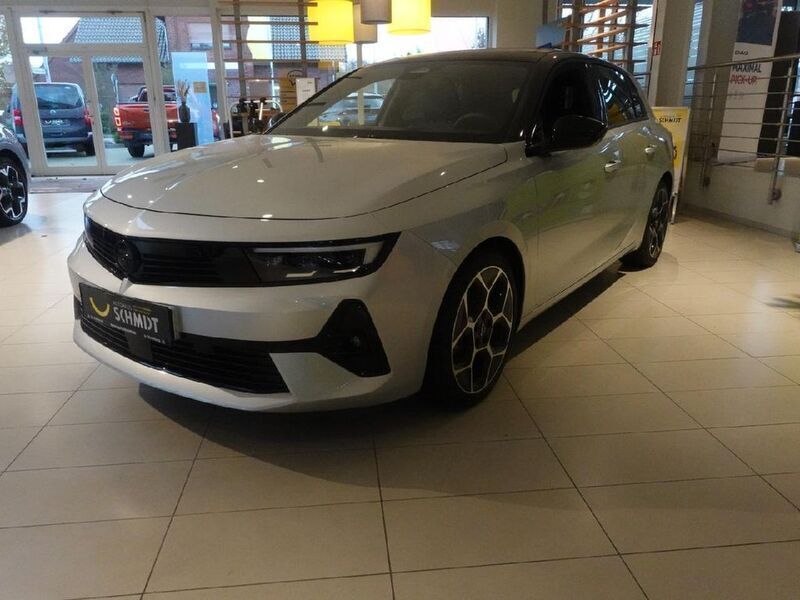 Gebraucht Opel Astra Ultimate 131 PS (96 kW) 2024 Kristall silber Limousine