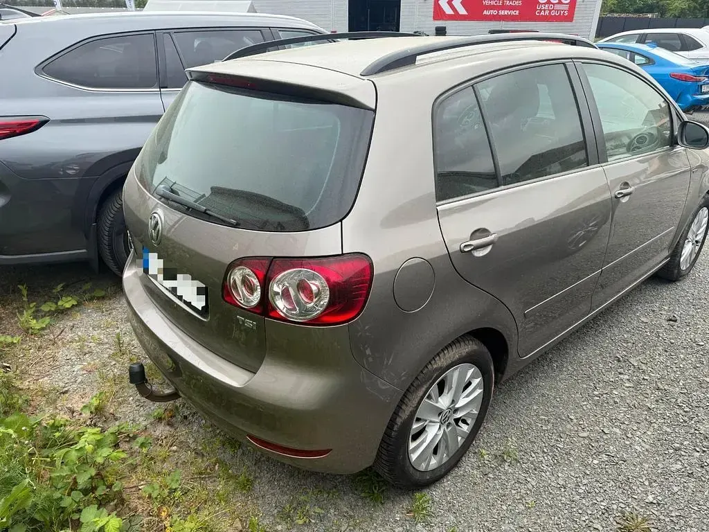 Gebraucht VW Golf Plus Cross Life 86 PS (63 kW) 2013 Braun Van / Kleinbus