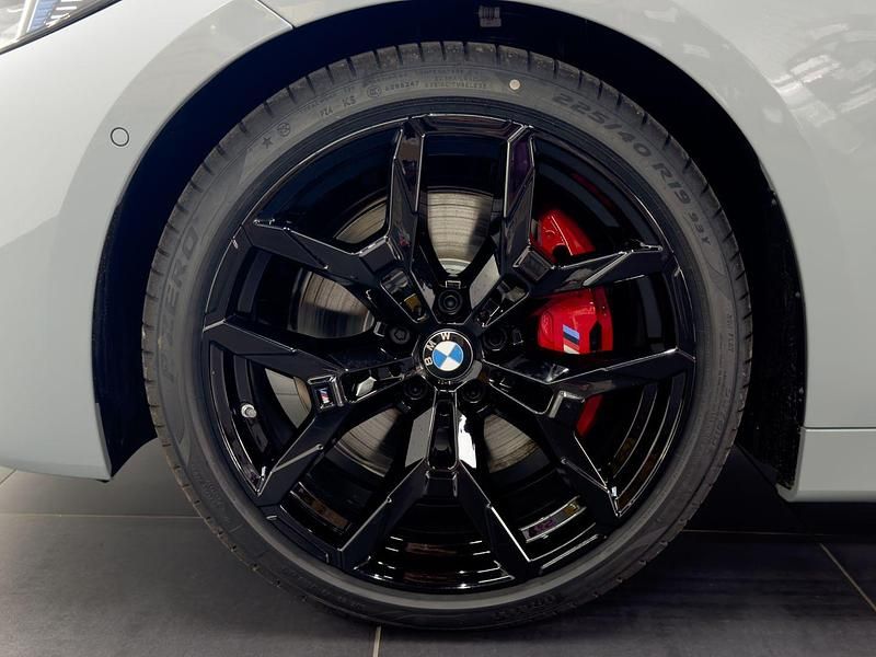 Gebraucht BMW 420 Cabriolet M Sport 184 PS (135 kW) 2025 Grau Cabrio