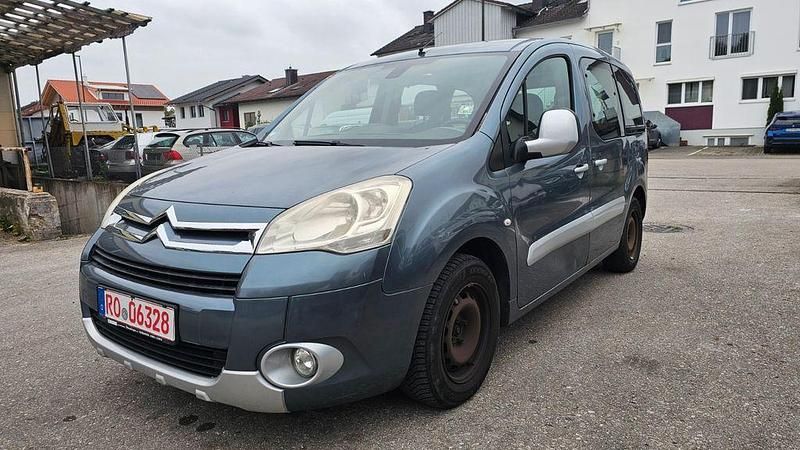 Grau Gebraucht 2012 Citroën Berlingo SELECTION Kombi | 3.300 € (Superpreis) - Bild 1/4