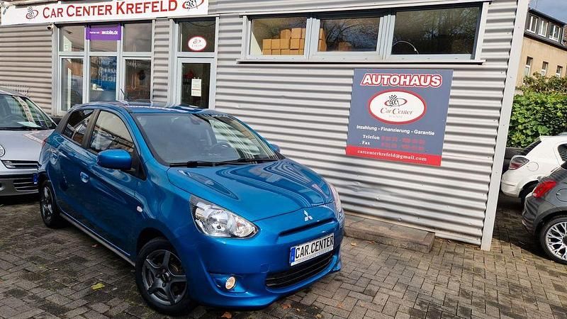 Blau Gebraucht 2016 Mitsubishi Space Star Limousine | 3.900 € (Guter Preis) - Bild 1/4