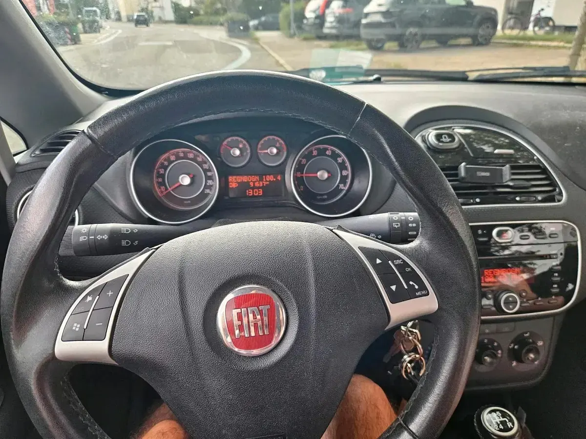 Gebraucht Fiat Punto Evo 77 PS (56 kW) 2012 Schwarz Kleinwagen
