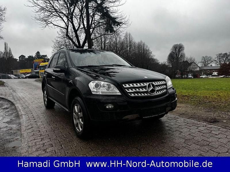 Gebraucht Mercedes ML320 224 PS (164 kW) 2008 Schwarz SUV
