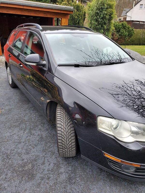 Gebraucht VW Passat 140 PS (102 kW) 2009 Schwarz Kombi