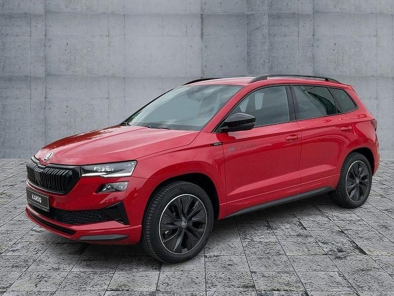 Rot Gebraucht 2025 Skoda Karoq SportLine SUV | 43.770 € (Teuer) - Bild 1/4