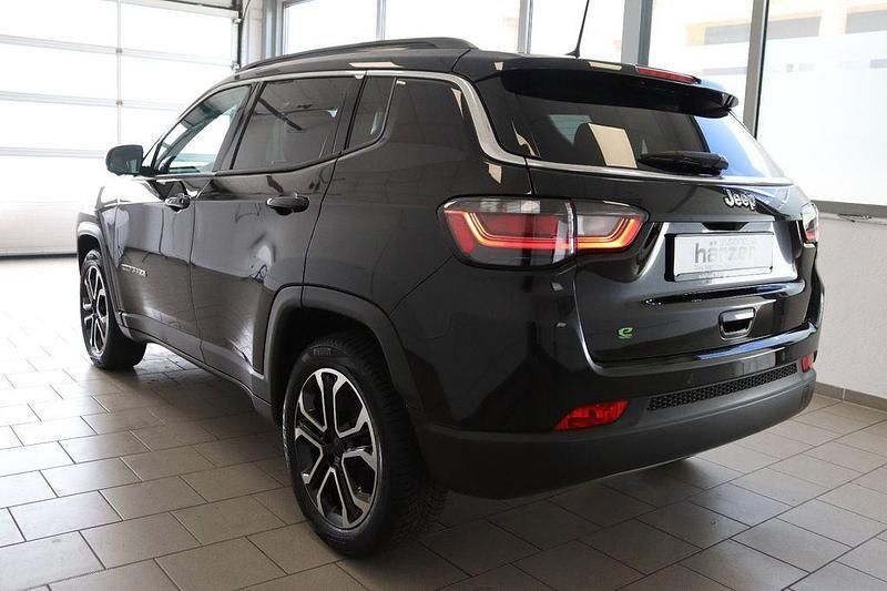 Gebraucht Jeep Compass Limited 131 PS (96 kW) 2024 Schwarz SUV