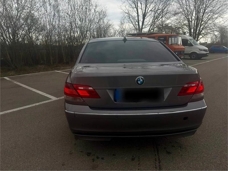Gebraucht BMW 750 368 PS (270 kW) 2006 Limousine