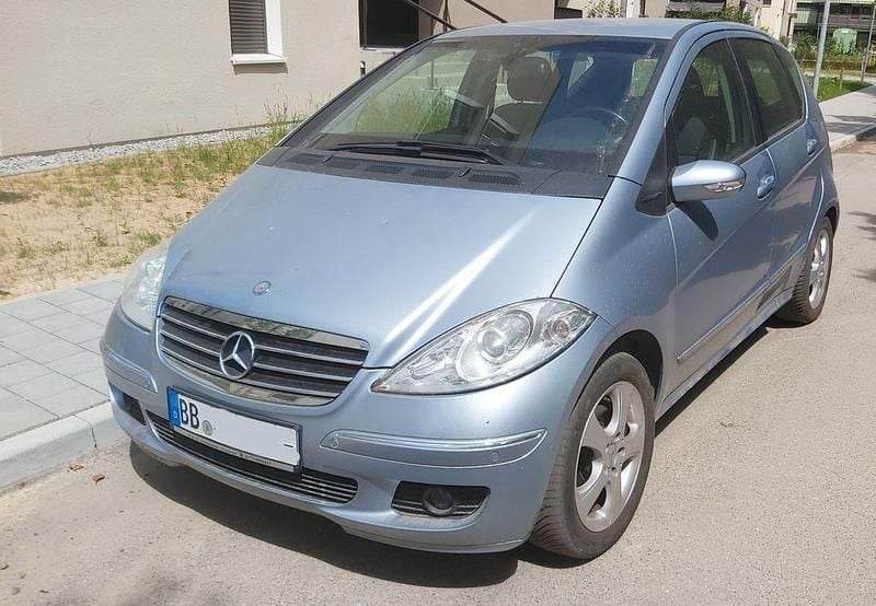 Blau Gebraucht 2008 Mercedes A170 Avantgarde Van / Kleinbus | 3.649 € (Superpreis) - Bild 1/4