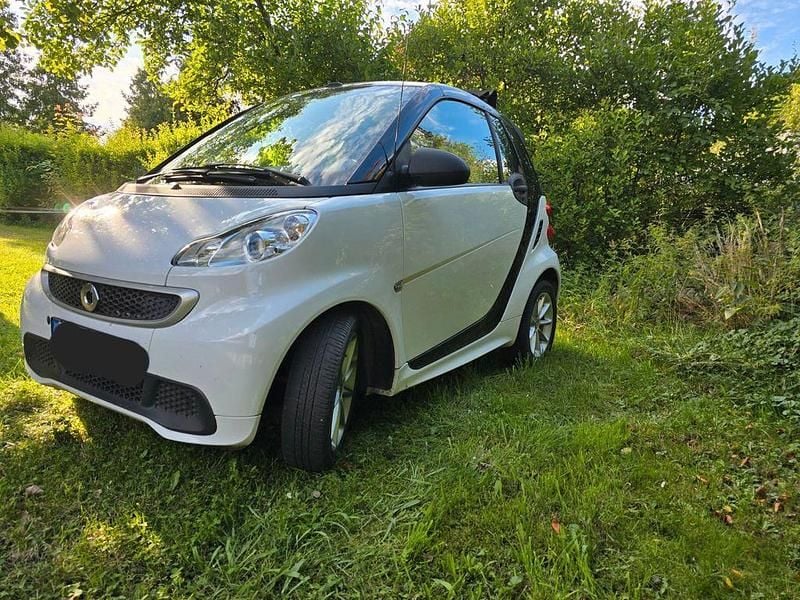 Gebraucht Smart ForTwo Cabrio Passion 71 PS (52 kW) 2014 Weiß Cabrio