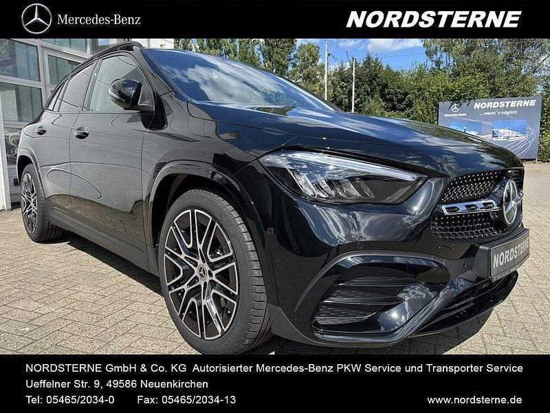 Lack kosmosschwarz Gebraucht 2025 Mercedes GLA180 AMG SUV | 44.888 € (Etwas zu teuer) - Bild 1/4