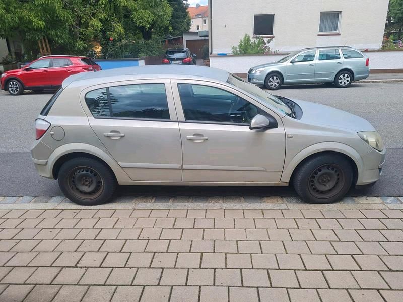 Silber Gebraucht 2006 Opel Astra Kombi | 800 € (Superpreis) - Bild 1/4