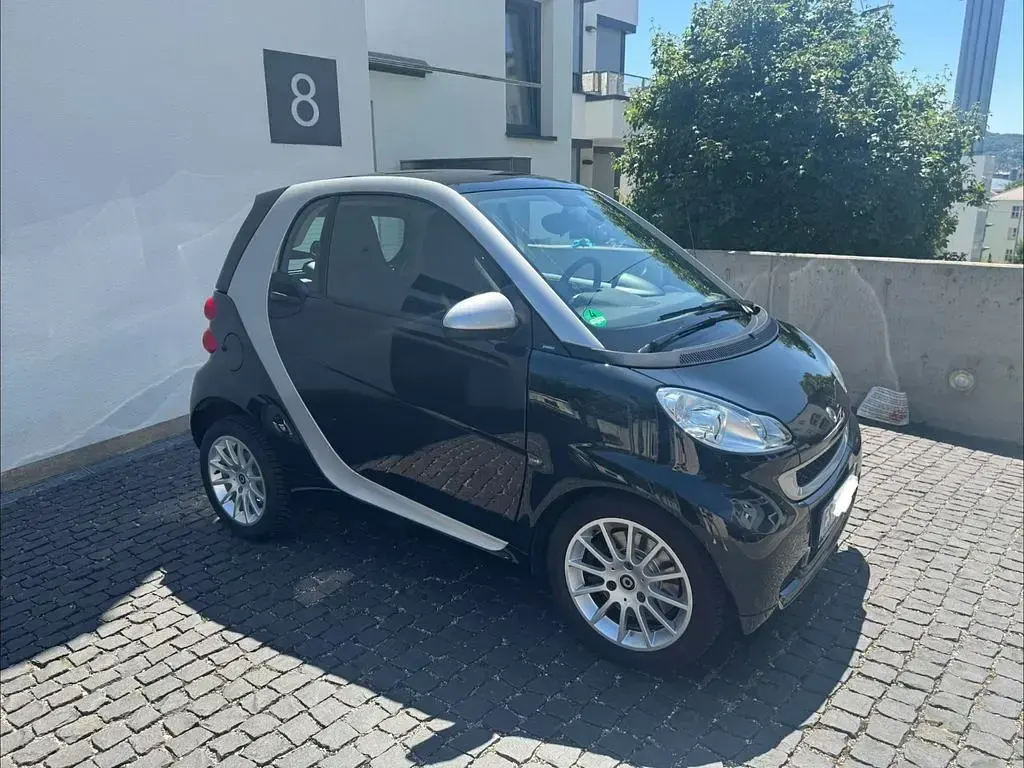Gebraucht Smart ForTwo Coupé 71 PS (52 kW) 2011 Schwarz Coupé