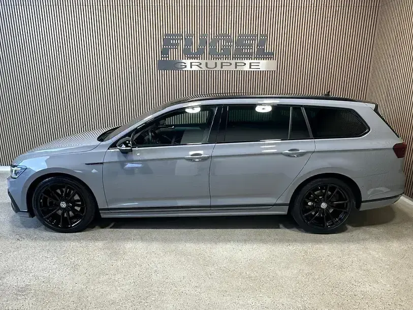 Gebraucht VW Passat Edition 239 PS (175 kW) 2019 Mondsteingrau Kombi