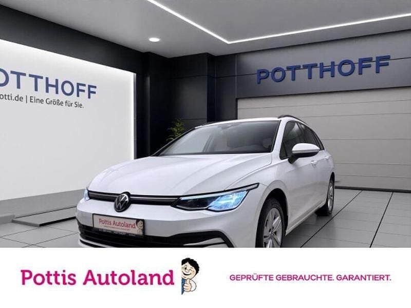 Weiß Gebraucht 2023 VW Golf VIII Life Kombi | 20.177 € (Guter Preis) - Bild 1/4