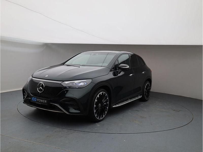Gebraucht Mercedes EQE500 Night 300 kW (408 PS) 2024 Metalliclack smaragdgrün (metallic) SUV