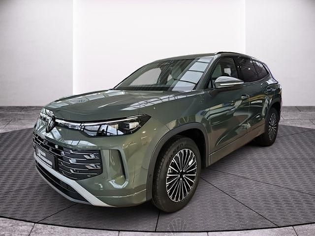 Neu VW Tayron Elegance 204 PS (150 kW) 2025 Cipressinogrün metallic SUV