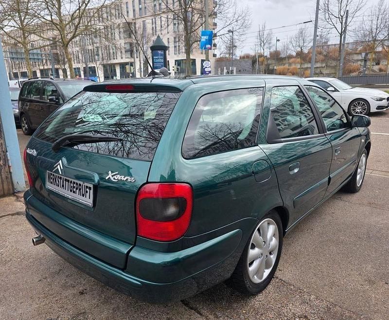 Gebraucht Citroën Xsara 109 PS (80 kW) 2002 Grün Limousine