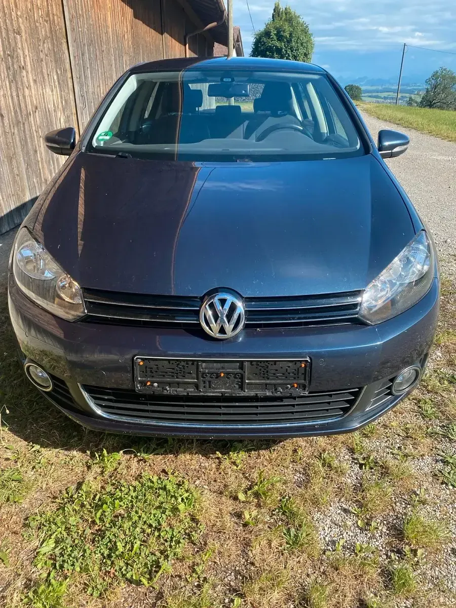 Gebraucht VW Golf VI Highline 122 PS (89 kW) 2010 Blau Kleinwagen