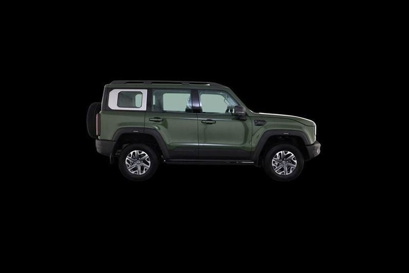 Neu Baic BJ40 162 PS (119 kW) 2026 Grün SUV