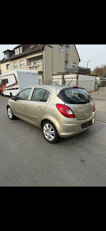 Gebraucht Opel Corsa 90 PS (66 kW) 2007 Kleinwagen