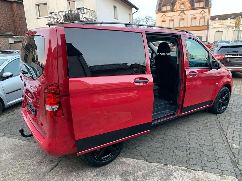 Gebraucht Mercedes Vito 163 PS (119 kW) 2016 Rot Van