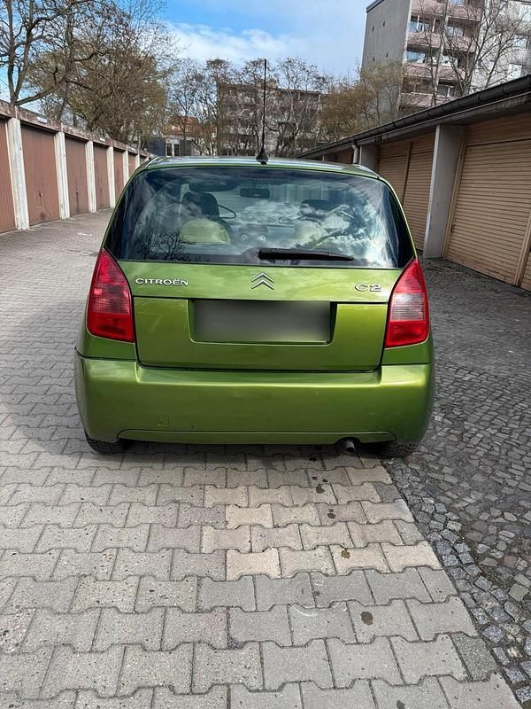 Gebraucht Citroën C2 60 PS (44 kW) 2005 Grün Kleinwagen