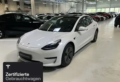 Gebraucht Tesla Model 3 RWD 205 kW (279 PS) 2022 Weiß Limousine