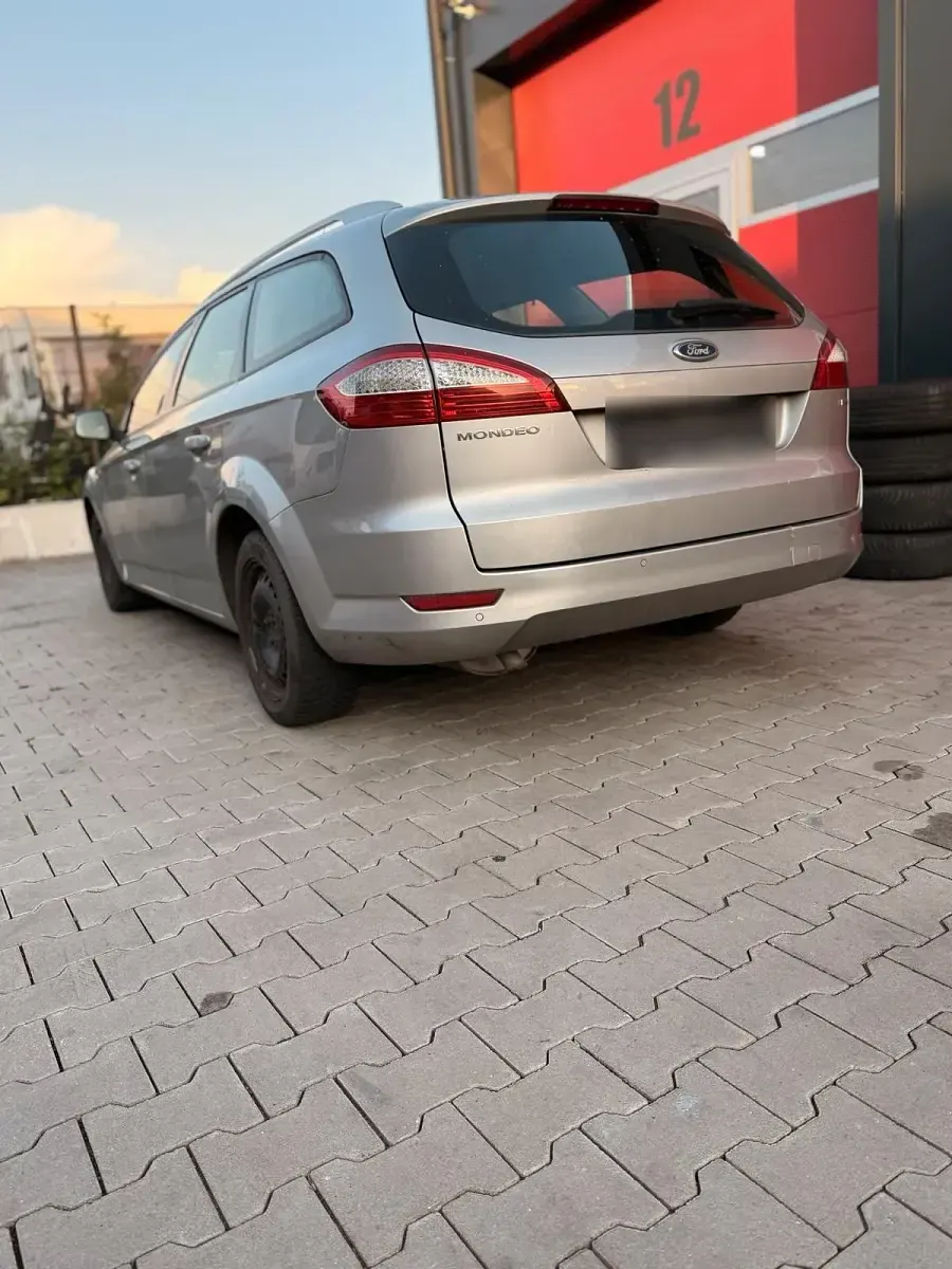 Gebraucht Ford Mondeo 145 PS (106 kW) 2008 Grau Kombi