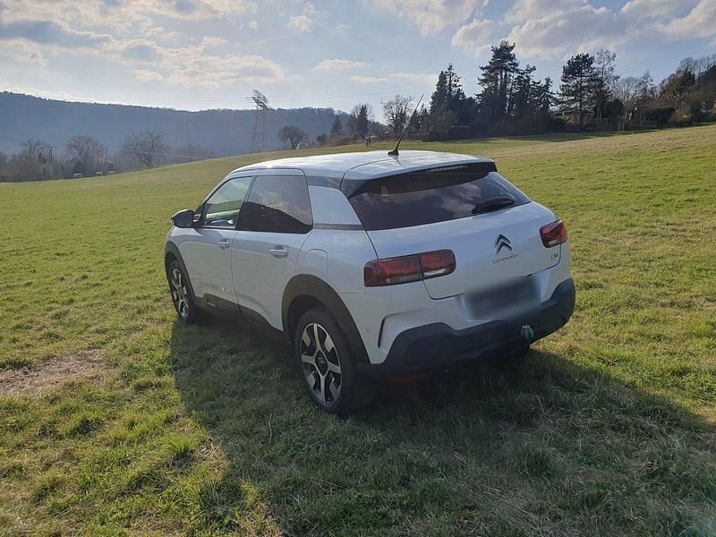 Gebraucht Citroën C4 Shine 99 PS (72 kW) 2018 Weiß SUV